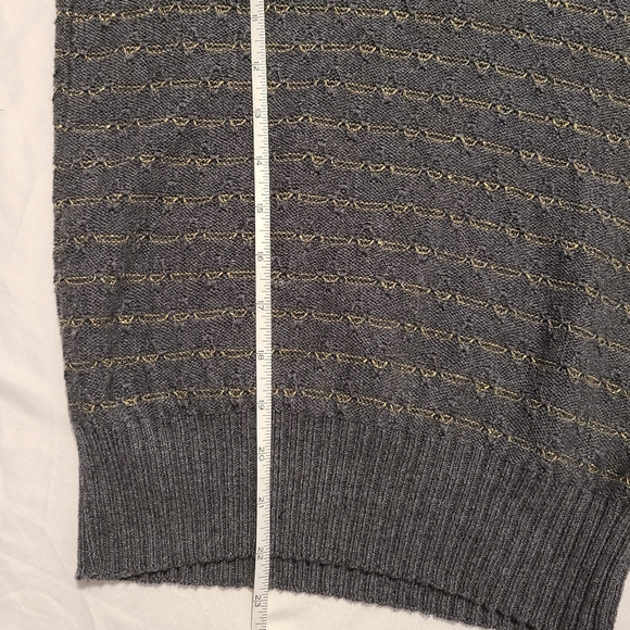 URBAN OUTFITTERS Cooperative Knitted Gray Top size small - Picture 5 of 7